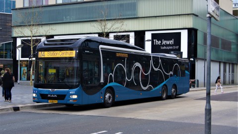 Nederland maakt tempo met schone bussen 