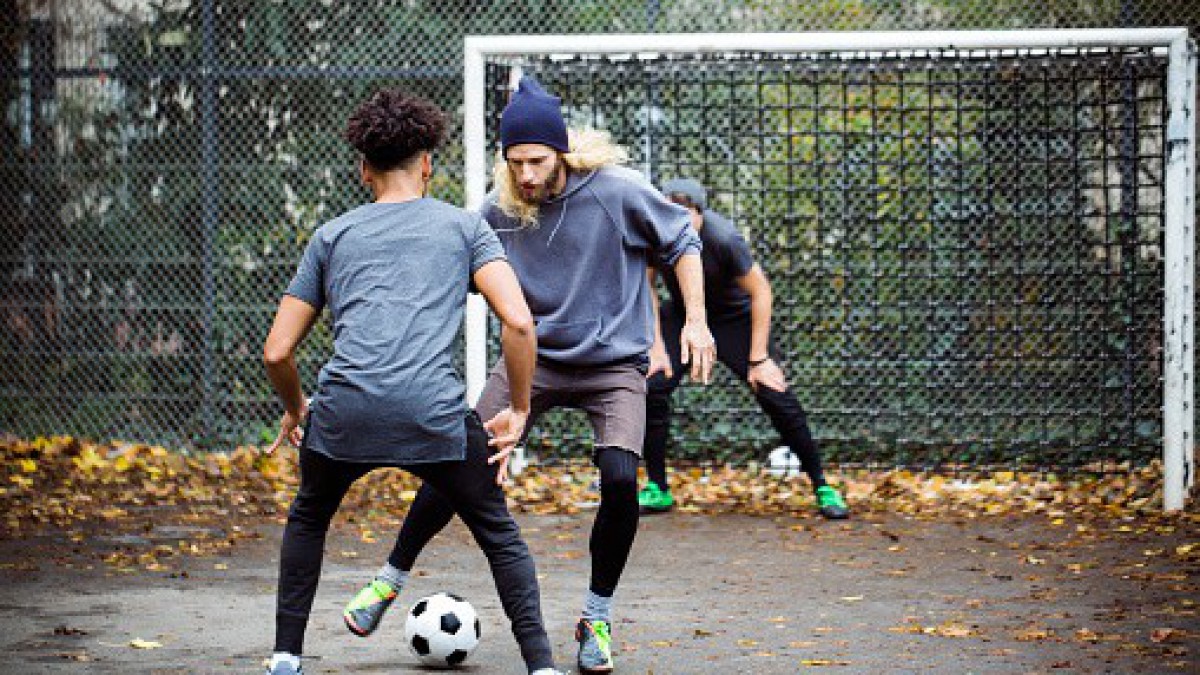 Voetbalveldje Lageweyselaan opgeknapt