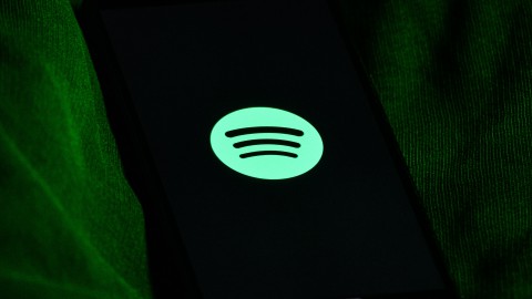 Spotify publiceert zijn inhoudsbeleid als reactie van Rogan