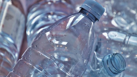 Statiegeld op alle plastic flessen in Nederland 