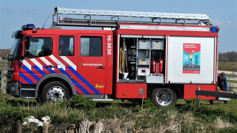 Auto vermoedelijk in brand gestoken in Hilversum