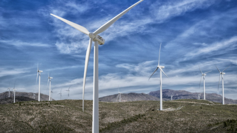 Klimaatverandering zorgt voor stilstaande windmolens en waterkrachtcentrales