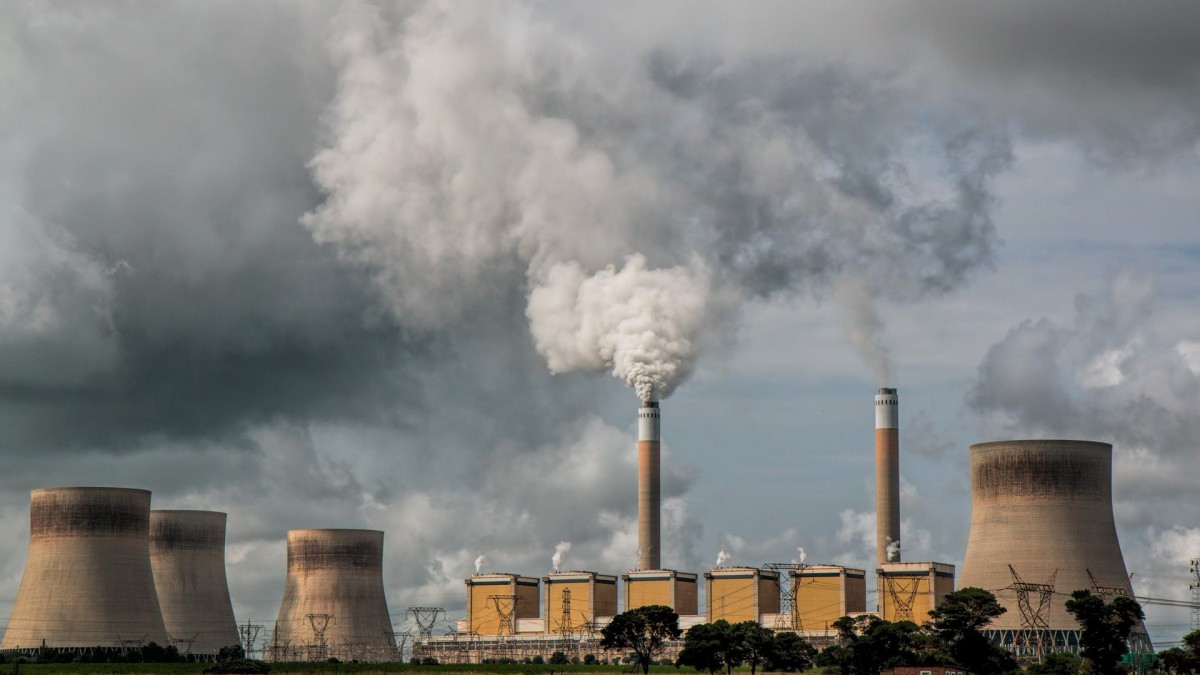 Energieagentschap: stop met nieuwe projecten voor fossiele brandstoffen