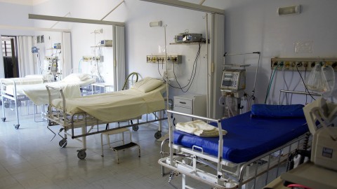 Verpleegkundigen Tergooiziekenhuizen leggen werk neer voor betere cao