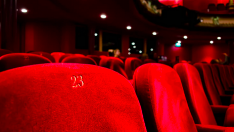 Theaters en bioscopen mogen van Rutte donderdag weer open