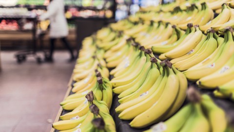 Larense supermarkten rest van het jaar langer open op zondag tegen drukte